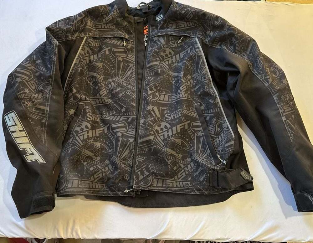 Shift Racing Avenger Rise Against Limited Edition Motorcycle Jacket, Size L
CL